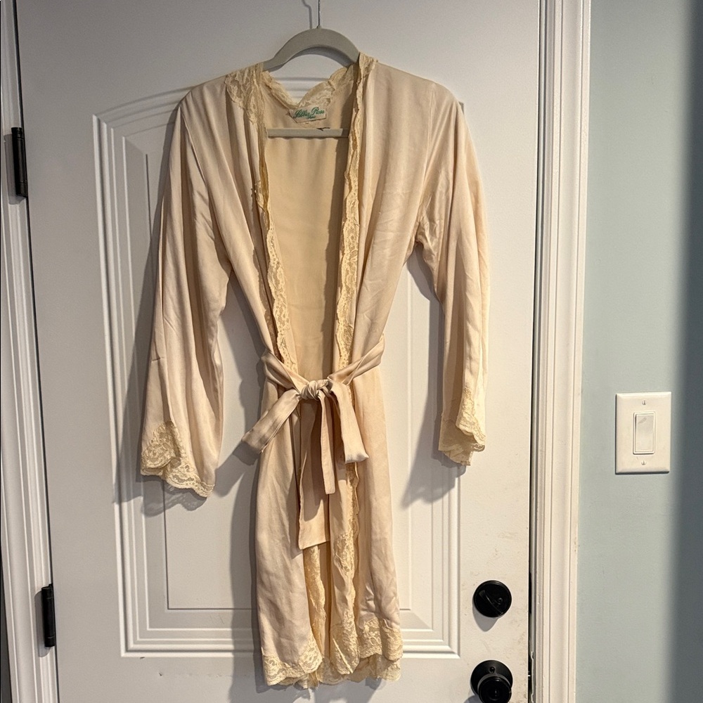 Sabbia Rosa robe preowned 100% silk
